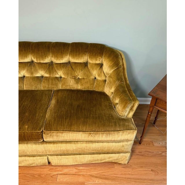 1950s Vintage Tufted Gold Velvet Sofa Couch For Sale - Image 5 of 10