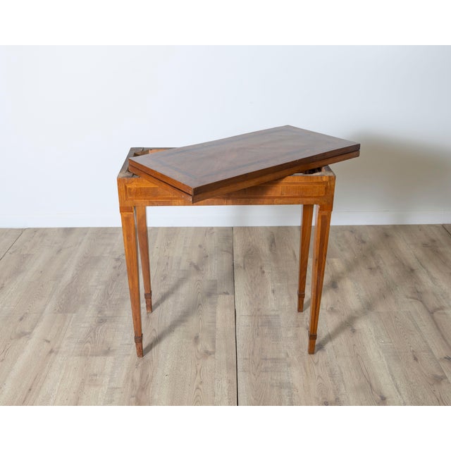 Walnut Veneer And Inlaid Table Game Table, End Of The 18th Century For Sale - Image 4 of 9
