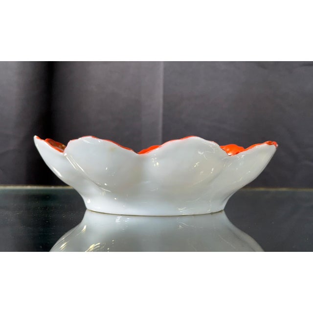 Early 20th Century Antique Japanese Kutani Porcelain Scalloped Bowl With Figural Garden Scene, Meiji Period For Sale - Image 5 of 7