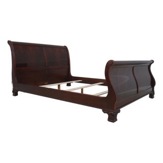 Thomasville Flame Mahogany Queen Size Sleigh Bed For Sale