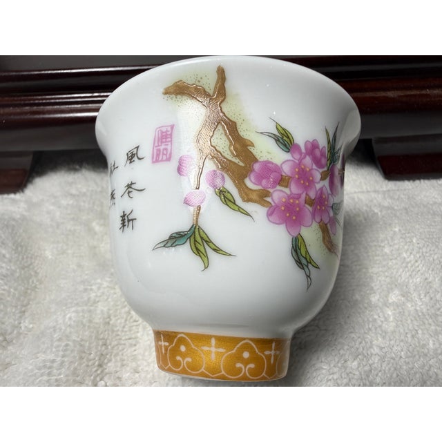 Ceramic Late 20th Century Kangxi Signed Chinese Famille Rose Flower Cups W/Poem Hand Painted - a Pair For Sale - Image 7 of 12