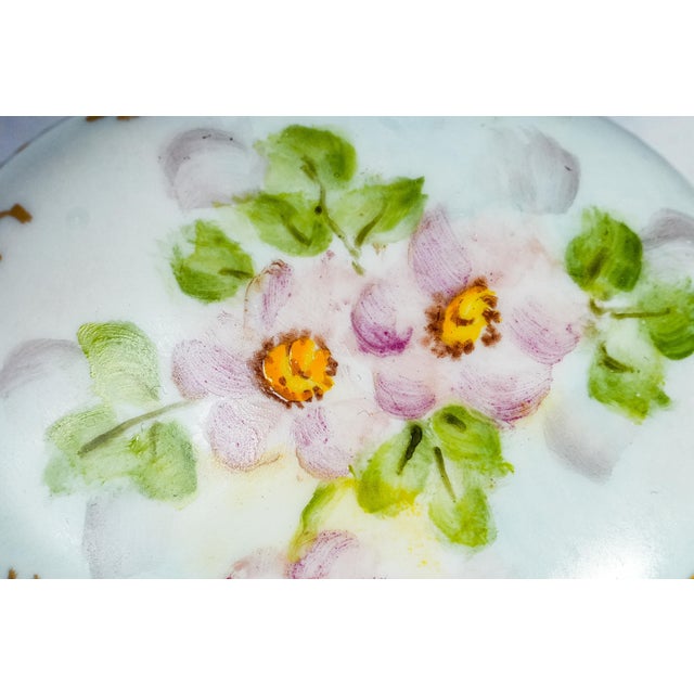 Late 19th Century Delightful Hand Painted Floral Flower Theme Antique Small Porcelain Jewelry Trinket Box For Sale - Image 5 of 13