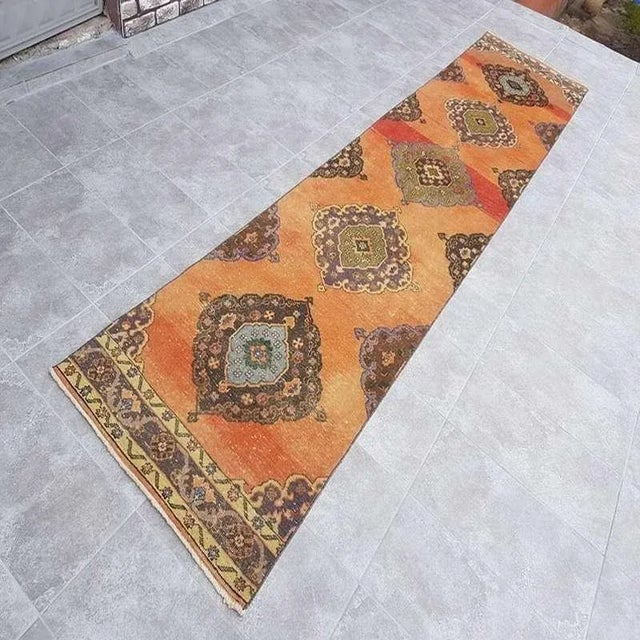 Red Aztec Oushak Runner Rug, 1960s For Sale - Image 8 of 8