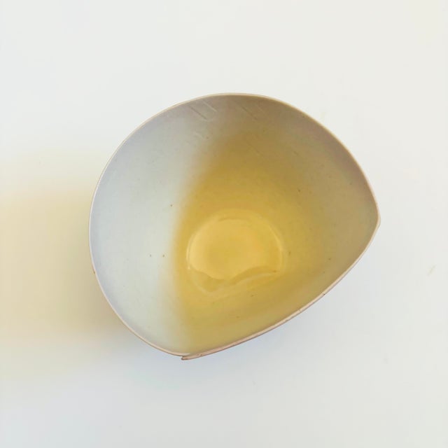 Kazuo Takiguchi Pottery Tea Bowl For Sale - Image 9 of 11