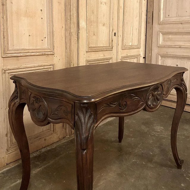 19th Century French Louis XV Hand-Carved Walnut End Table For Sale In Baton Rouge - Image 6 of 13