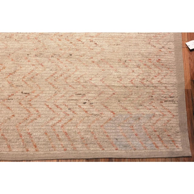 Nazmiyal Collection Oversized Contemporary Moroccan Rug For Sale - Image 4 of 8
