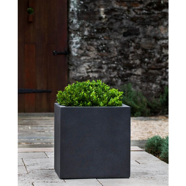 Contemporary Farnley Planter 36x36, Lead Lite For Sale - Image 3 of 3