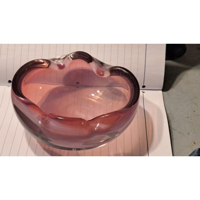 1950s Vintage Hand Blown Opalescent Pink Ashtray/Trinket Dish Styled After Murano For Sale - Image 9 of 10
