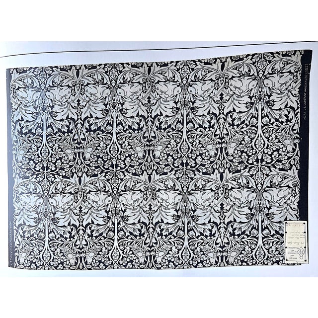 1996 1st Edition Design Book, "William Morris", by Linda Parry, Editor Hardcover For Sale - Image 15 of 18