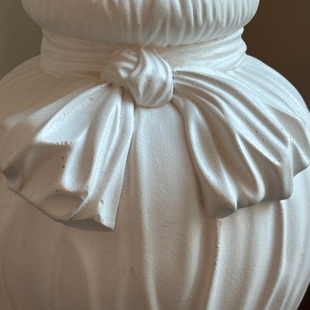White Late-20th Century John Dickinson-Style Plaster Table Lamp For Sale - Image 8 of 16
