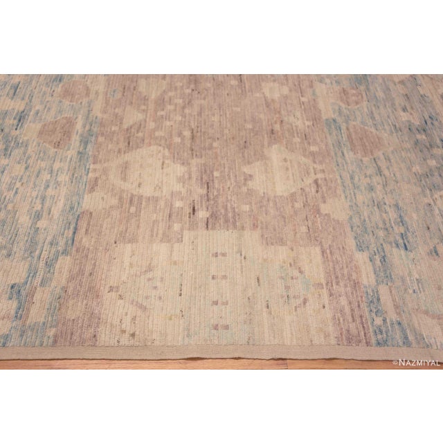 Nazmiyal Collection Large Soft Neutral Tribal Artistic Contemporary Abrash Rug For Sale In New York - Image 6 of 9