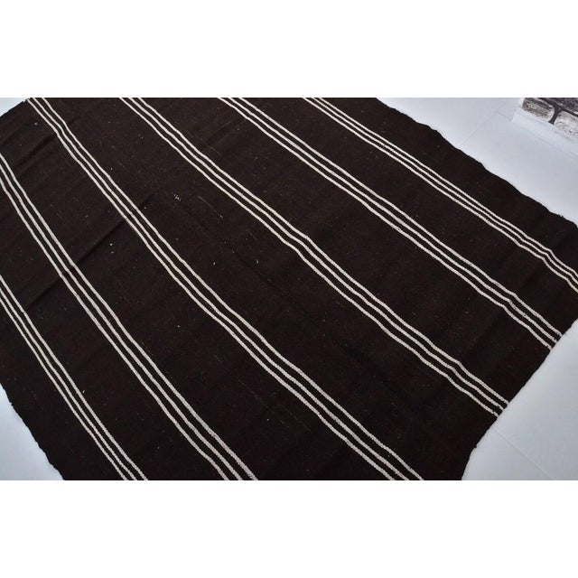 1950s Organic Vintage Kilim Rug For Sale - Image 5 of 9