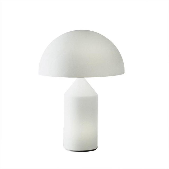 Mid-Century Modern Table Lamps by Vico Magistretti for Oluce, Set of 2 For Sale - Image 3 of 8