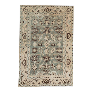 Galerie Shabab Collection Mid-20th Century Persian Malayer Accent Rug