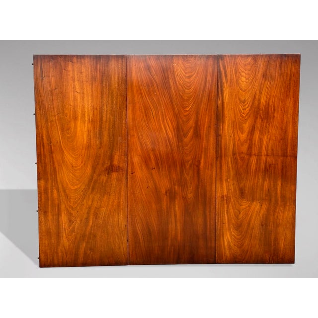 Brown Antique Georgian Twin Pedestal Dining Table in Mahogany, 1800 For Sale - Image 8 of 9