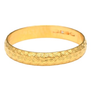 18KY Diamond Cut Band Ring, size 10.25 For Sale