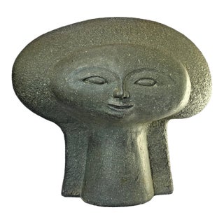 Paul Bellardo (1924-2017 Ny/Ca) "Heads of the Universe" Ceramic Modernist Sculpture 1979 For Sale