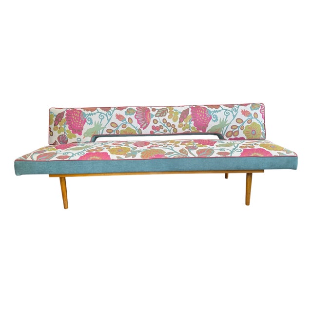 Mid-Century Modern Daybed by Miroslav Navratil for Interier Praha, 1962 For Sale