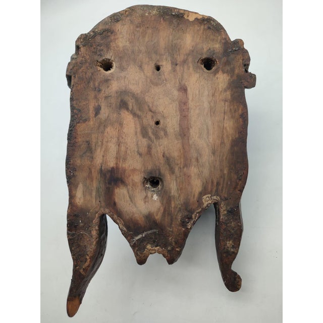 Large Ecce Homo Sacred Relief of Christ's Head in Walnut, 1720s For Sale - Image 11 of 13