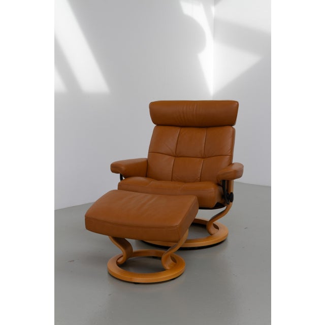 Set of Stressless Reclining Lounge Chair and Ottoman from Ekornes, 2000s For Sale - Image 6 of 18
