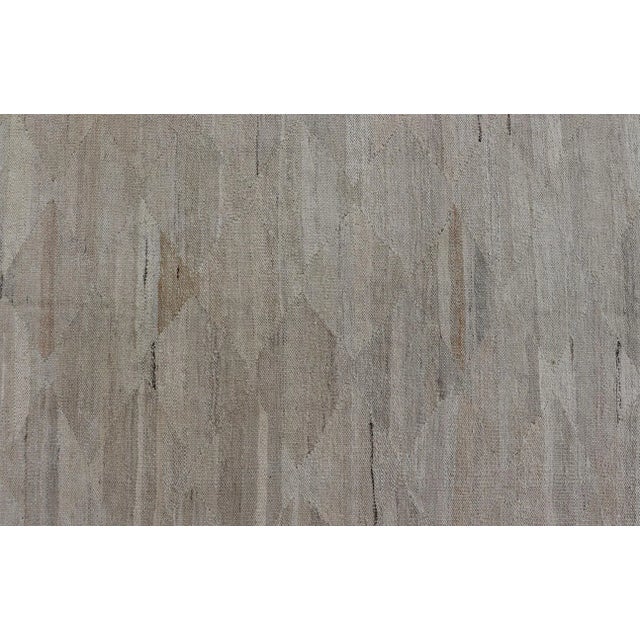 2020s Large Modern Kilim in Neutral Cream With Free Flowing Design For Sale - Image 12 of 13