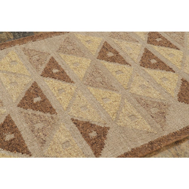 Mid-Century Modern Contemporary Scandinavian Style Brown Geometric Wool Rug by Rug & Kilim, India For Sale - Image 3 of 9