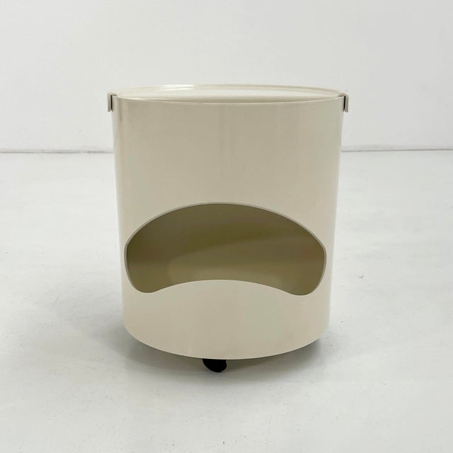 Robo Side Table by Joe Colombo for Elco, 1970s, in Good conditions. Designed 1970 to 1979 This piece has an attribution...