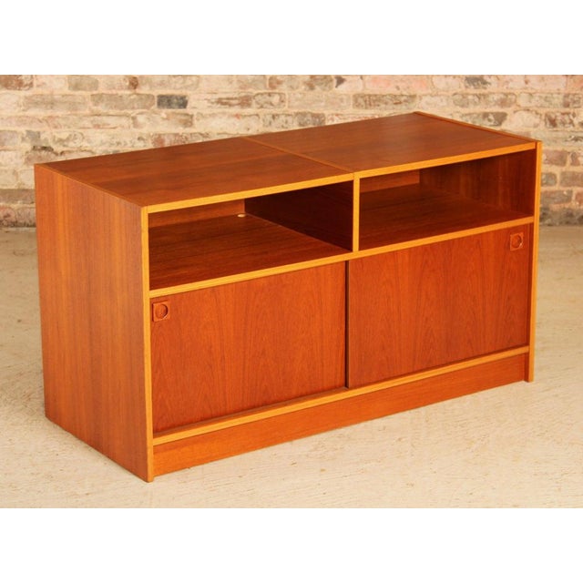 Mid-Century Modern Danish Vinyl Record Player Sideboard, 1970s For Sale - Image 3 of 12
