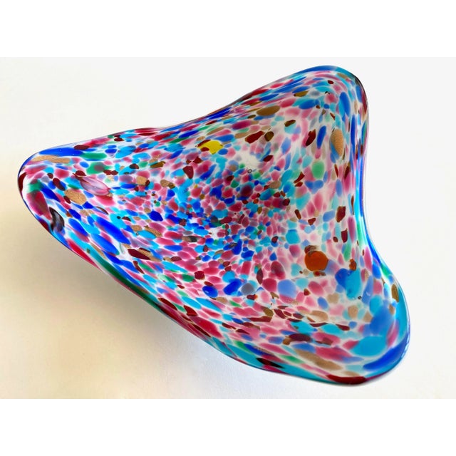 This vintage Mid Century Modernist Italy multicolor confetti Murano art glass large biomorphic triangular bowl is an...