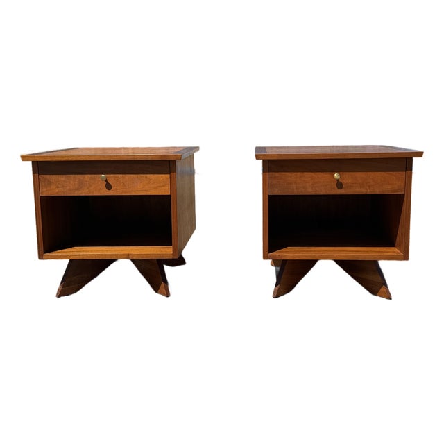 1960s George Nakashima for Widdicomb Nightstands, A Pair For Sale