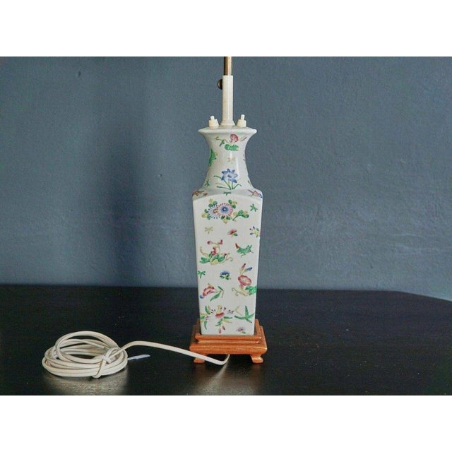 White Asian Table Lamps, Set of 2 For Sale - Image 8 of 15
