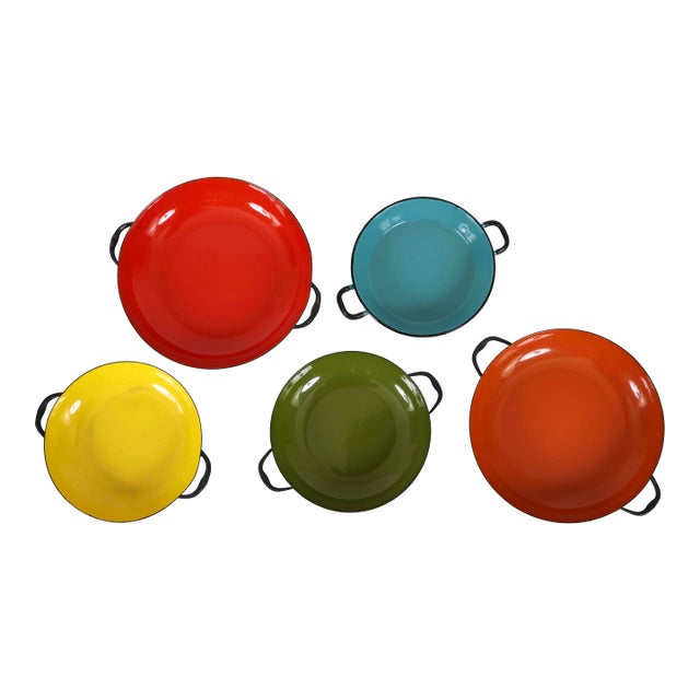 Set of 5 Nesting Enameled Saute Pans - Mid Century Modern For Sale