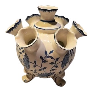 Vintage Andrea by Sadek Blue in Bloom Williamsburg 7 Neck Blue and White Tulip Vase For Sale