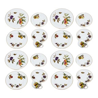 Vintage Royal Worcester Evesham Gold 5 Piece Place Setting - Service for 8 For Sale