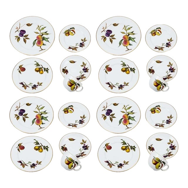 Vintage Royal Worcester Evesham Gold 5 Piece Place Setting - Service for 8 For Sale