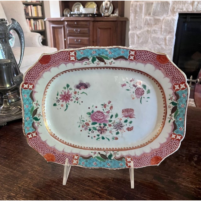 Antique 18th Century Chinese Export Famille Rose Porcelain Platter - Qianlong Period For Sale - Image 4 of 17