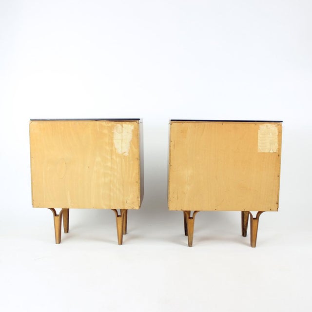 1960s Mid-Century Bedside Tables in Walnut and Black Glass, Former Czechoslovakia, 1960s, Set of 2 For Sale - Image 5 of 16