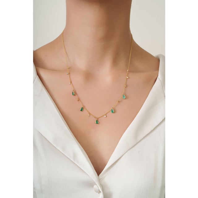Late 20th Century 1.86ct Genuine Emerald Realism Charm Necklace With Diamonds For Sale - Image 10 of 15