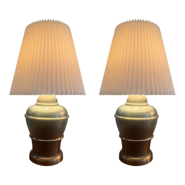 Vintage Mid Century Modern Brass Beehive Urn Table Lamps Shades For Sale