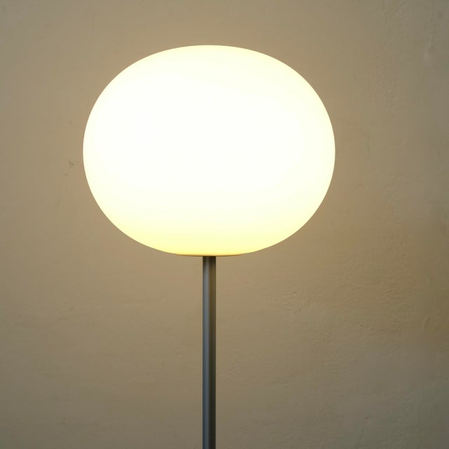 Modern Flos Glo-Ball F1 Floor Lamp in Glass and Metal from Jasper Morrison, 1998 For Sale - Image 3 of 15