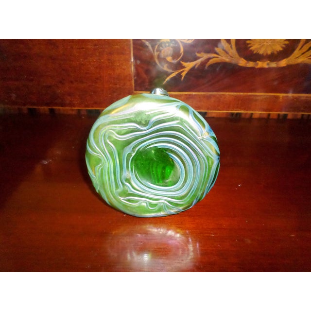 1900 - 1909 Antique Art Nouveau Lotze Green Art Glass Hand Blown Vase Attributed For Sale - Image 5 of 6