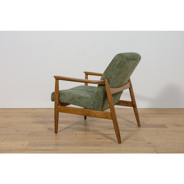 1960s Mid-Century Modern GFM-64 Armchair by Edmund Homa for Gościcińskie Furniture Factory, 1960s For Sale - Image 5 of 17