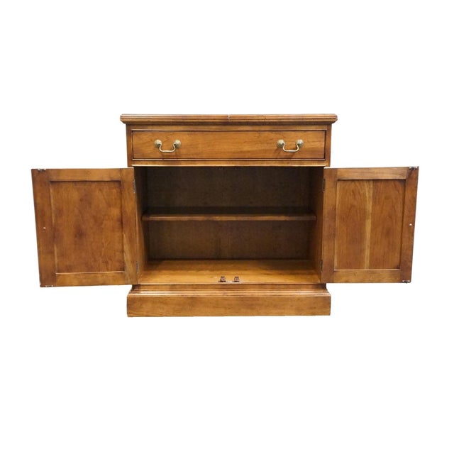 Stickley Furniture Traditional Style Solid Cherry 68" Flip Top Server Buffet 4077 For Sale - Image 11 of 18