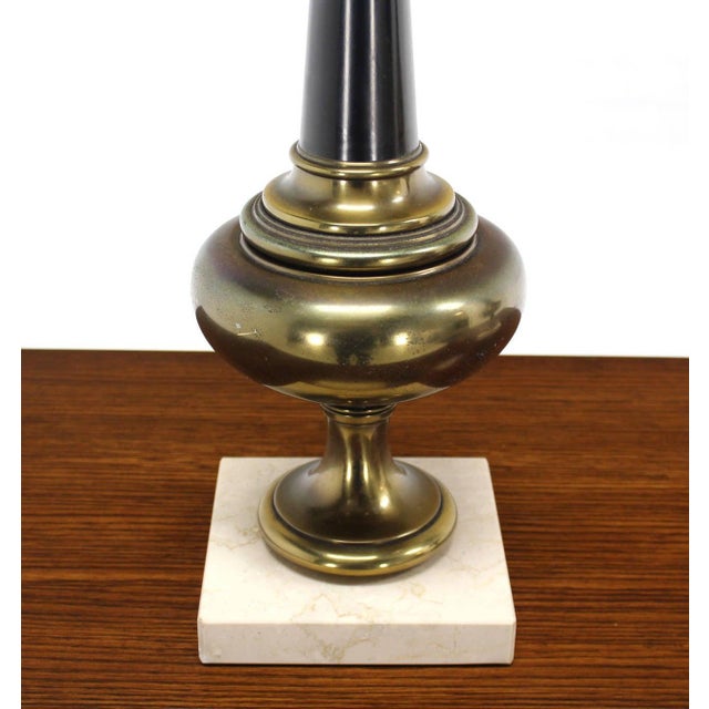 Metal Pair Mid Century Modern Stiffel Brass Finial Shape Table Lamps Square Marble Bases MINT! For Sale - Image 7 of 9