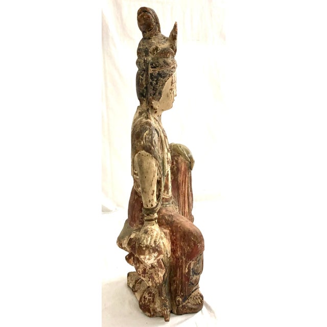 1950s Carved Chinese Seated Guanyin Figure With Old Painted Finish For Sale - Image 4 of 8