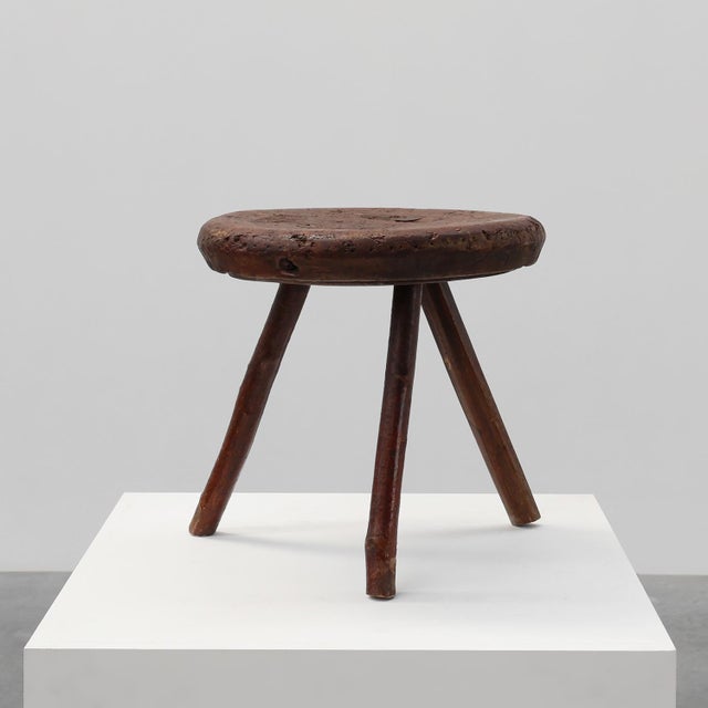 Rustic Wabi-Sabi Style Oak Tripod Stool, France, 1850s For Sale - Image 14 of 14
