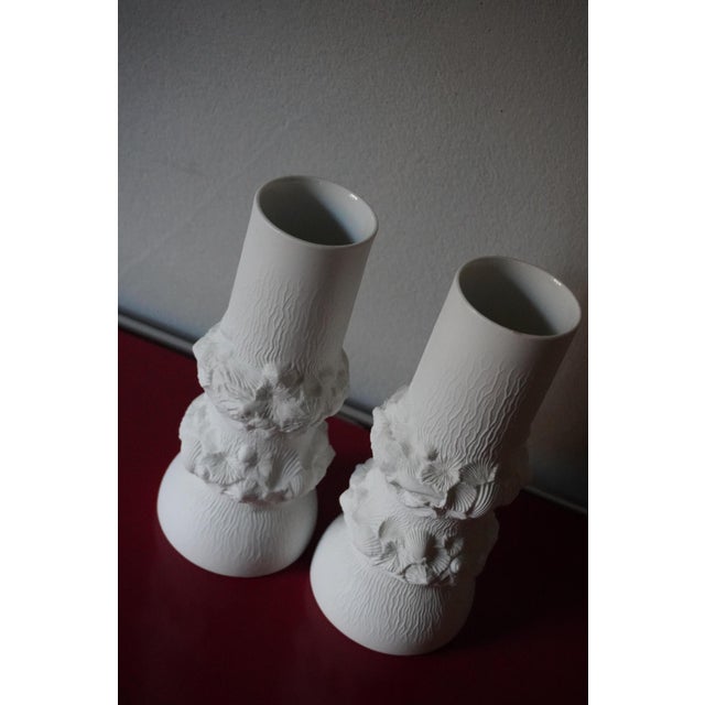 Ceramic Vintage German Vases in Biscuit Porcelain from AK Kaiser, 1960s, Set of 6 For Sale - Image 7 of 14