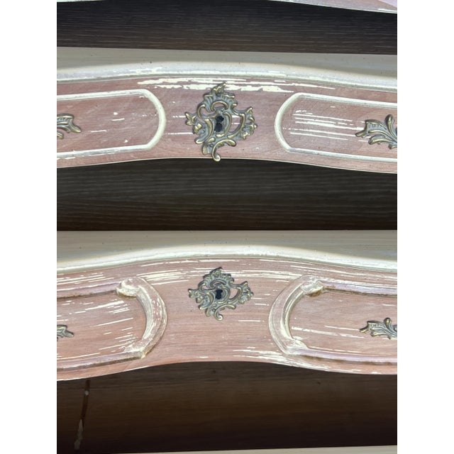 French Provincial Secretary Desk Circa 1970’s For Sale In Miami - Image 6 of 10