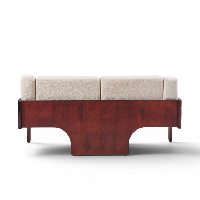 Claudio Salocchi for Sormani Mid Century Rosewood and Bouclé Settee Sofa For Sale In Chicago - Image 6 of 9