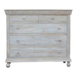 Example of Driftwood Dressers and Chests of Drawers